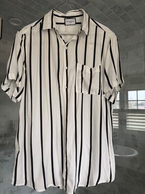 Men's White Short-Sleeve Button-Down Shirt with Black Stripes